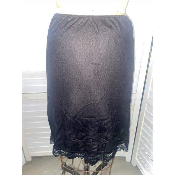 Vintage Private Treasures By Avon Black Nylon/Lace Half Slip Size Small - Picture 4 of 6